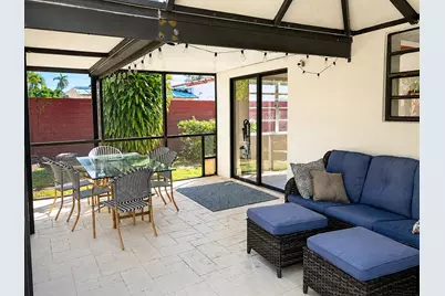 819 NE 2nd Court, Hallandale Beach, FL 33009 - Photo 11