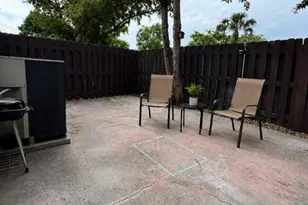 1759 SW 81st Ln, Davie, FL 33324 - Photo 11