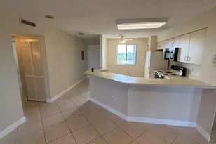 2334 S Cypress Bend Dr, Pompano Beach, FL 33069 - Photo 7