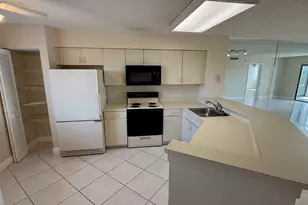 2334 S Cypress Bend Dr, Pompano Beach, FL 33069 - Photo 3