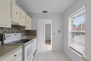 315 Cape Cod Cir, Lake Worth, FL 33467 - Photo 7