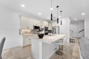 100 NW 69th Cir, Boca Raton, FL 33487 - Photo 7