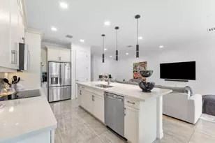 100 NW 69th Cir, Boca Raton, FL 33487 - Photo 9