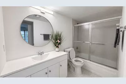 2005 Hythe A #2005, Boca Raton, FL 33434 - Photo 9