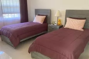 565 Oaks Ln, Pompano Beach, FL 33069 - Photo 11