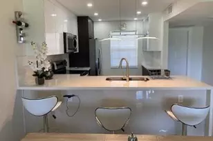 565 Oaks Ln, Pompano Beach, FL 33069 - Photo 3