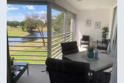 565 Oaks Lane #305, Pompano Beach, FL 33069 - Photo 17