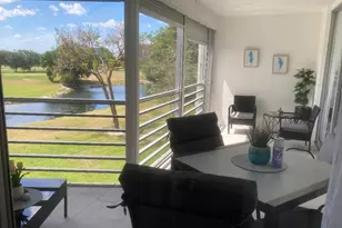 565 Oaks Ln, Pompano Beach, FL 33069 - Photo 17