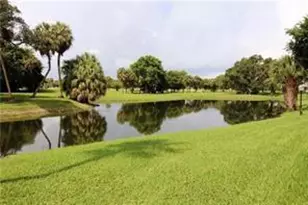 565 Oaks Ln, Pompano Beach, FL 33069 - Photo 39