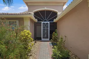 7639 Tarpon Cove Cir, Lake Worth, FL 33467 - Photo 3