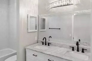 1216 NW 100th Ave, Pembroke Pines, FL 33024 - Photo 7