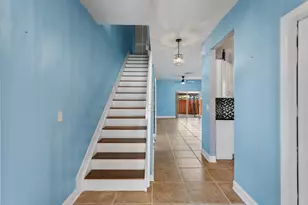 1216 NW 100th Ave, Pembroke Pines, FL 33024 - Photo 17