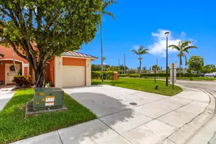 1216 NW 100th Ave, Pembroke Pines, FL 33024 - Photo 13