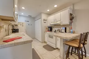 5037 Alfred Dr, West Palm Beach, FL 33417 - Photo 11