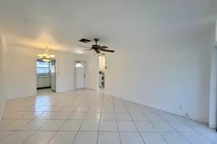 2885 Crosley Dr E, West Palm Beach, FL 33415 - Photo 11