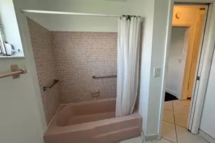 2885 Crosley Dr E, West Palm Beach, FL 33415 - Photo 23