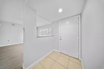 231 SW Palm Drive #101, Port Saint Lucie, FL 34986 - Photo 5