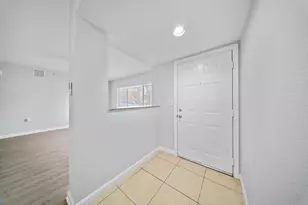 231 SW Palm Dr, Port Saint Lucie, FL 34986 - Photo 5