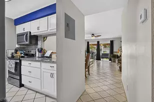 12027 Greenway Cir S, Royal Palm Beach, FL 33411 - Photo 7