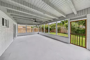 350 NE 42nd St, Oakland Park, FL 33334 - Photo 35