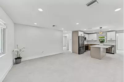 350 NE 42nd Street, Oakland Park, FL 33334 - Photo 11