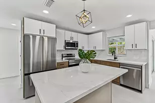 350 NE 42nd St, Oakland Park, FL 33334 - Photo 3