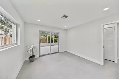 350 NE 42nd Street, Oakland Park, FL 33334 - Photo 19