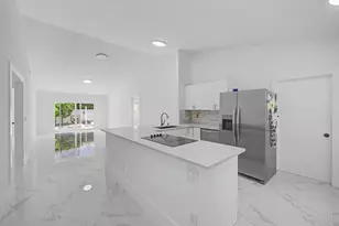 8464 Lake Worth Ct, Wellington, FL 33467 - Photo 3