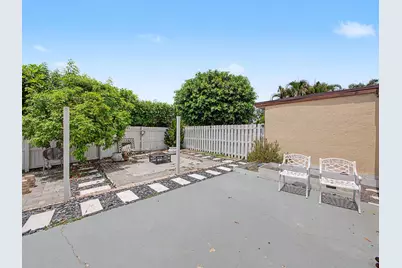 8464 Lake Worth Court, Wellington, FL 33467 - Photo 23