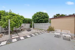 8464 Lake Worth Ct, Wellington, FL 33467 - Photo 23