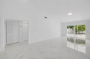 8464 Lake Worth Ct, Wellington, FL 33467 - Photo 9