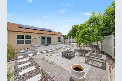 8464 Lake Worth Court, Wellington, FL 33467 - Photo 25