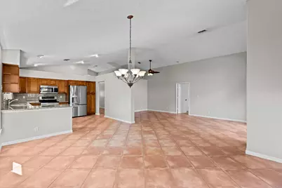 125 Saratoga Boulevard E, Royal Palm Beach, FL 33411 - Photo 15