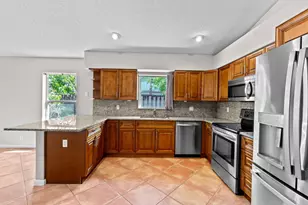 125 Saratoga Blvd E, Royal Palm Beach, FL 33411 - Photo 11