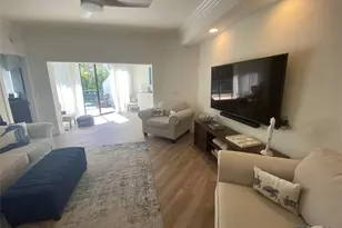 2286 Anchorage Ln, Naples, FL 34104 - Photo 11