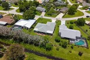 1423 SE Pitcher Rd, Port Saint Lucie, FL 34952 - Photo 9