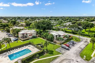 4005 Village Dr, Delray Beach, FL 33445 - Photo 35