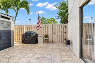 4005 Village Dr, Delray Beach, FL 33445 - Photo 21