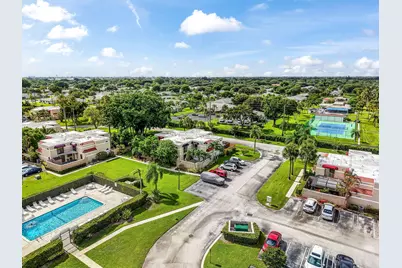 4005 Village Drive #A, Delray Beach, FL 33445 - Photo 5