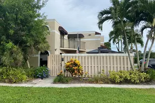 4005 Village Dr, Delray Beach, FL 33445 - Photo 1