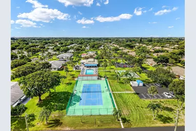 4005 Village Drive #A, Delray Beach, FL 33445 - Photo 31