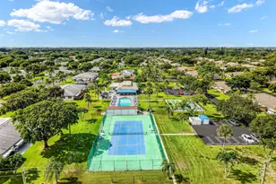 4005 Village Dr, Delray Beach, FL 33445 - Photo 31