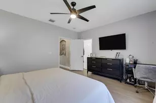 323 Spruce St, Boynton Beach, FL 33426 - Photo 13