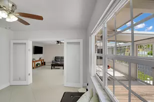 555 NW 50th Pl, Boca Raton, FL 33431 - Photo 9