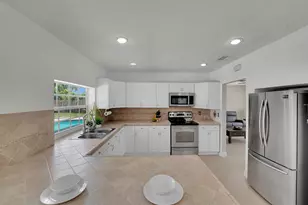 555 NW 50th Pl, Boca Raton, FL 33431 - Photo 13