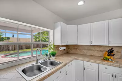 555 NW 50th Place, Boca Raton, FL 33431 - Photo 15