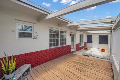 555 NW 50th Place, Boca Raton, FL 33431 - Photo 3