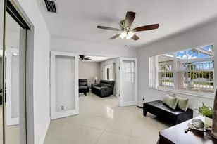555 NW 50th Pl, Boca Raton, FL 33431 - Photo 7