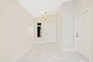 4498 Dogwood Cir, Weston, FL 33331 - Photo 5