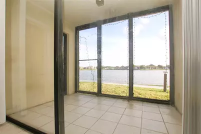 217 Lake Pointe Drive #107, Oakland Park, FL 33309 - Photo 13